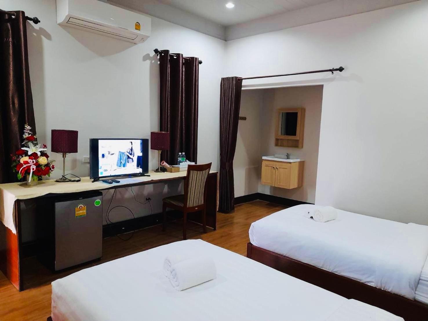 צ'ום טונג Punyin Hotel Inthanon -ปั้นหยิ่น โฮเทล מראה חיצוני תמונה