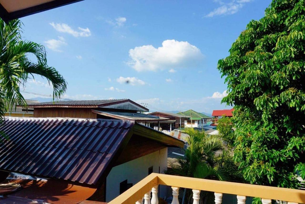 צ'ום טונג Punyin Hotel Inthanon -ปั้นหยิ่น โฮเทล מראה חיצוני תמונה